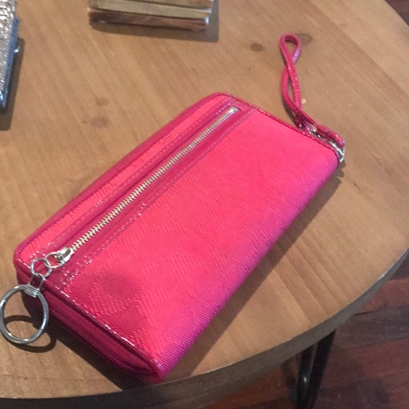 Coach Wristlet - Picture 4 of 5